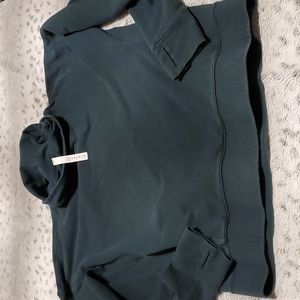 Lululemon woman's size 8 turtle neck
